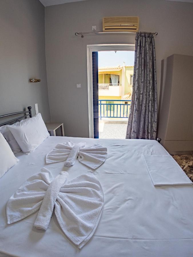 Pavlopetri Hotel Vinglafia ภายนอก รูปภาพ