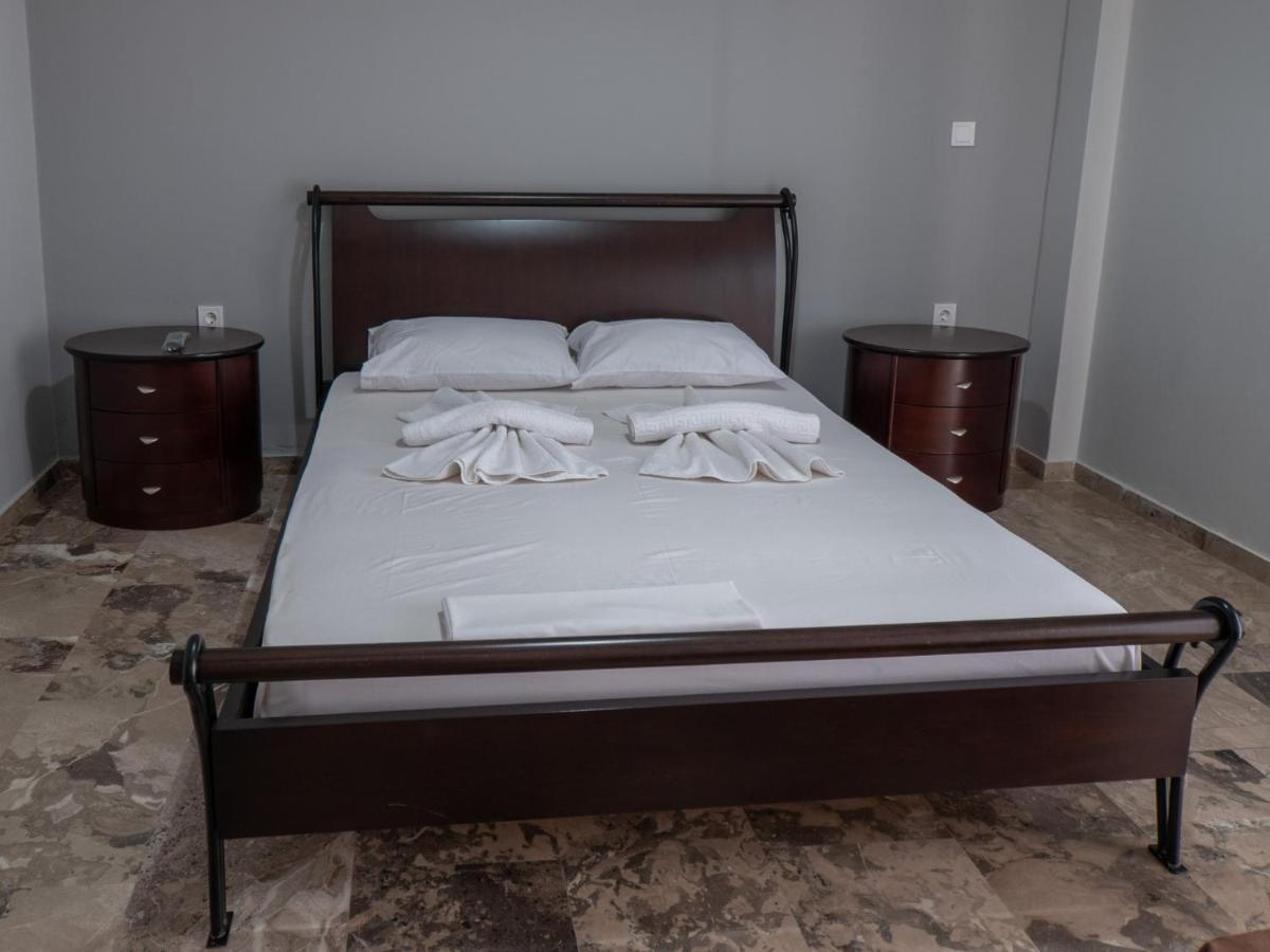 Pavlopetri Hotel Vinglafia ภายนอก รูปภาพ